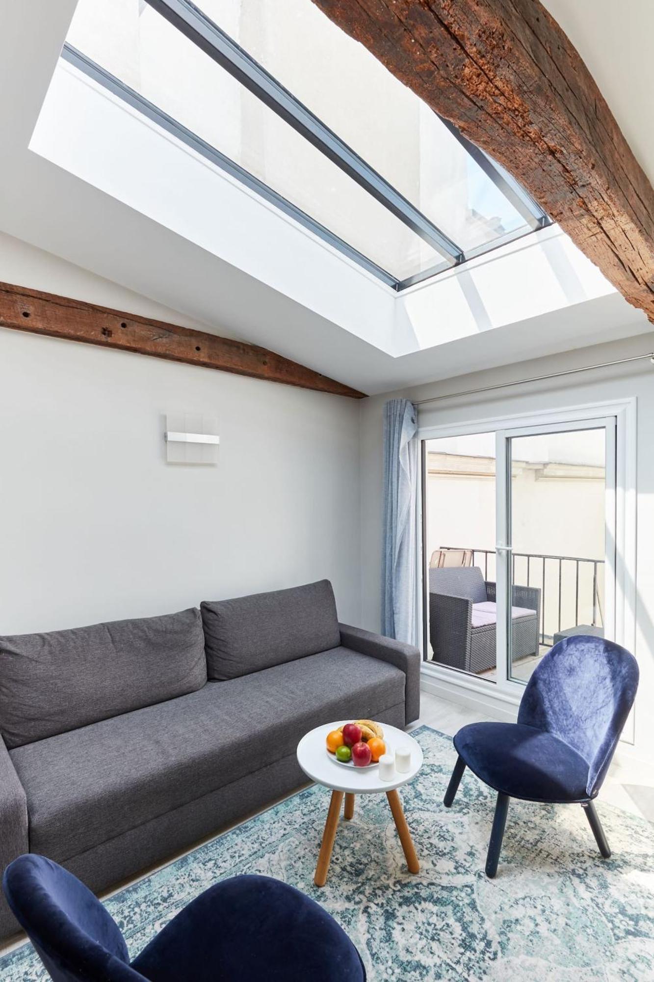 Jardin Du Luxembourg With Balcony - Cityapartmentstay * Parijs