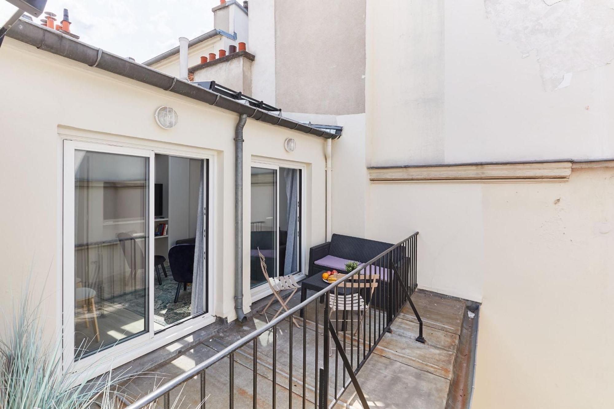 Jardin Du Luxembourg With Balcony - Cityapartmentstay * Parijs